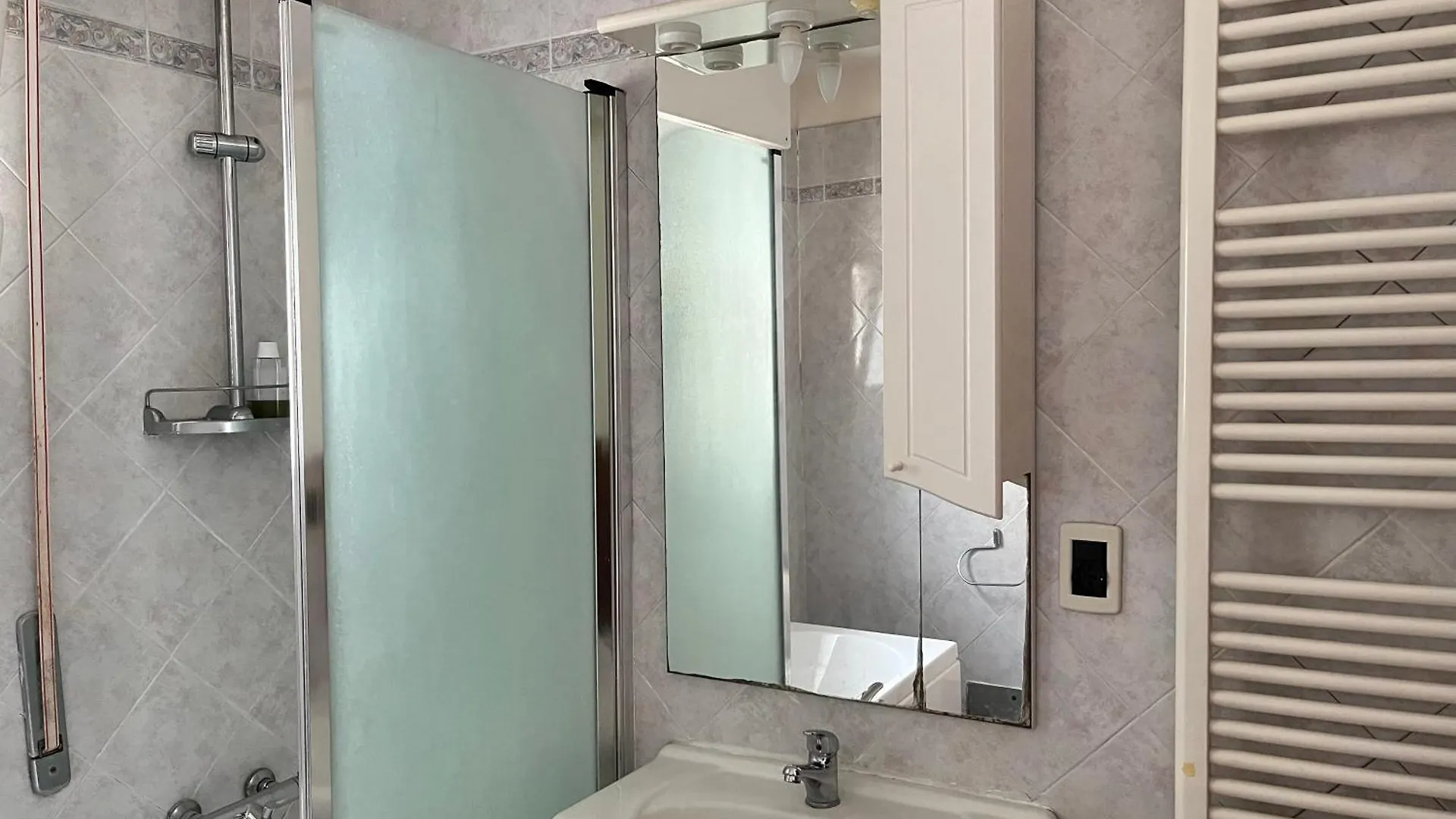 Angelina Suite Roma Oda ve Kahvaltı