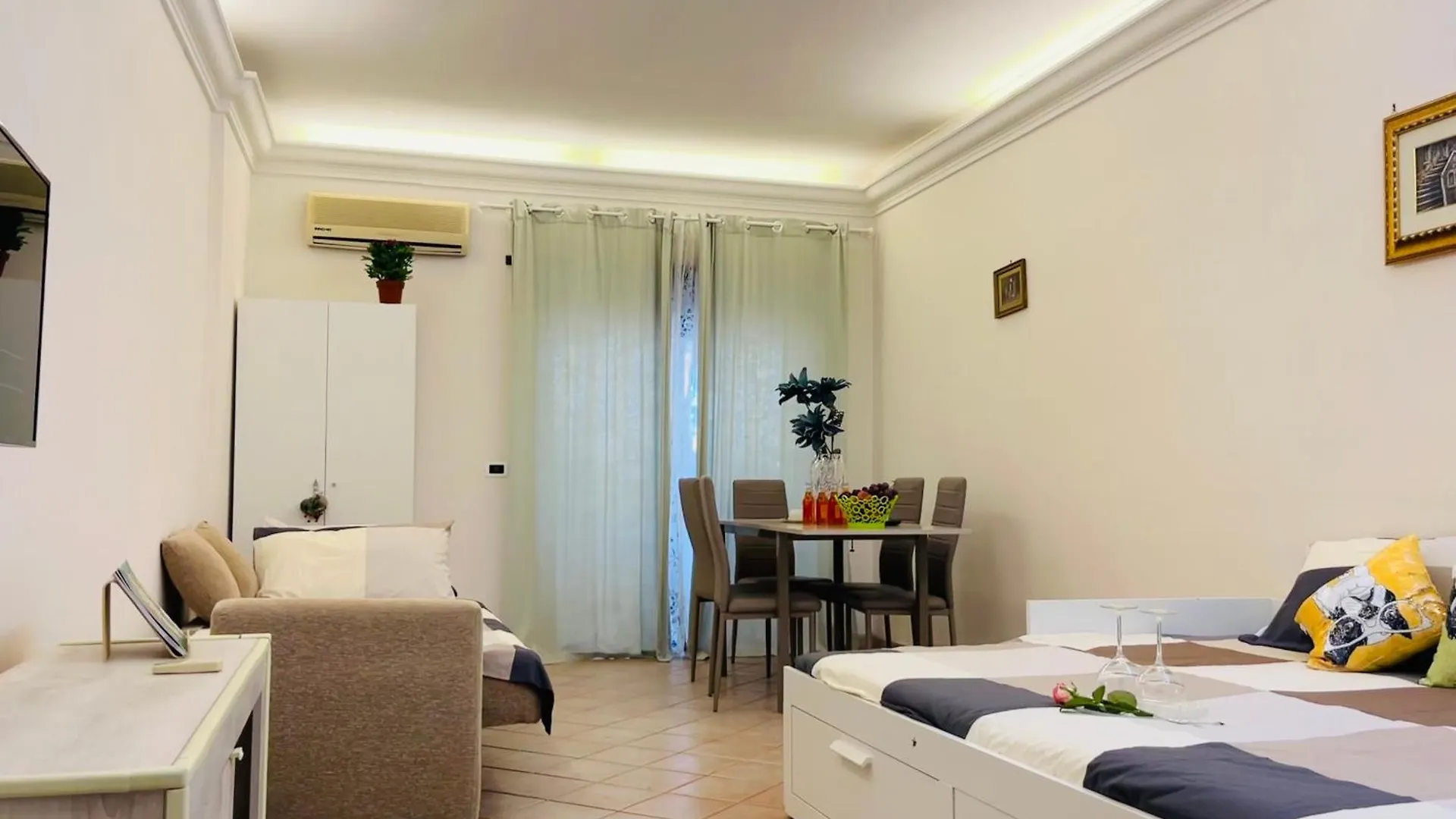 Angelina Suite Roma 0*,  Italia